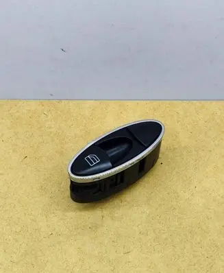 Mercedes-Benz E W211 Electric window control switch A2118219758 SWF502055