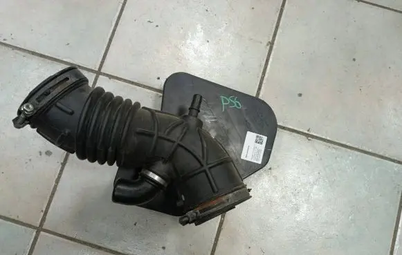 Intake resonator