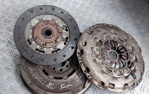 Toyota Avensis T270 Clutch set kit 134500R030 3125005210