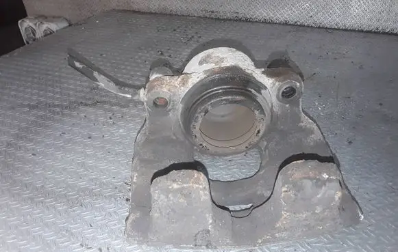 Ford Mondeo MK IV Front brake caliper 