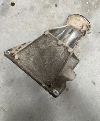 BMW 5 F10 F11 Engine mounting bracket 7575061