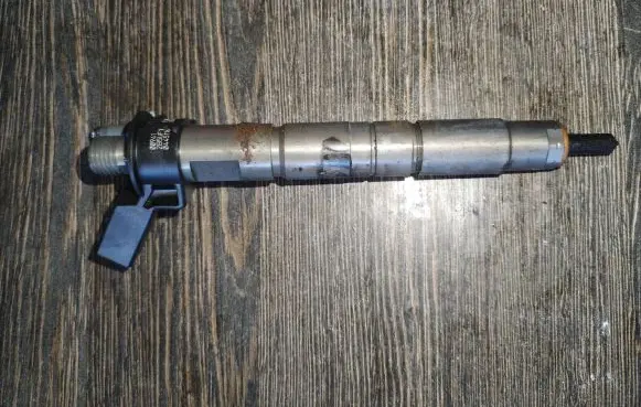 BMW X5 E70 Fuel injector 7805428 0445116