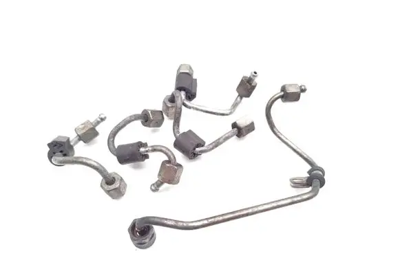 Skoda Octavia Mk2 (1Z) Fuel injector supply line/pipe 