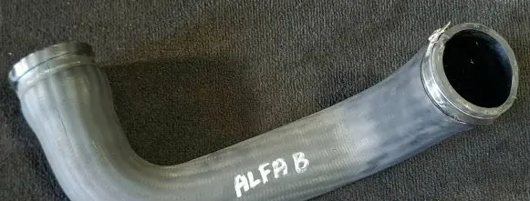 Alfa Romeo 159 Intercooler hose/pipe C904 P8281