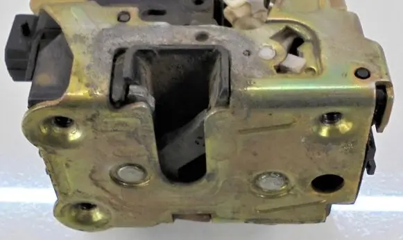 Renault Kangoo I Front door lock 5744451