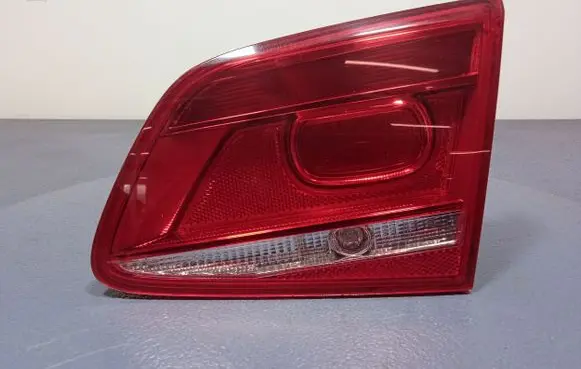 Volkswagen PASSAT CC Rear/tail lights 3AE945094D