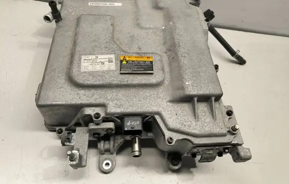 Hyundai Kona I Voltage converter inverter 364000E176