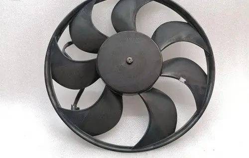 McLaren 600LT Radiator cooling fan shroud 13L0208CP