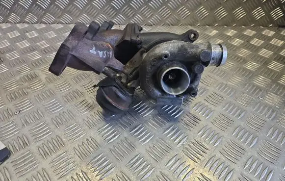 Volkswagen PASSAT B5 Turbo 028145702H