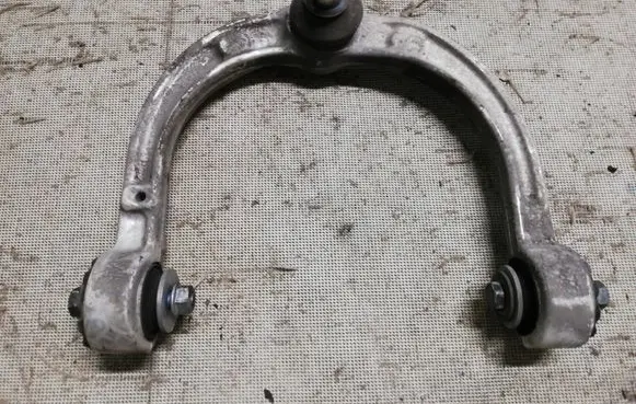 Mercedes-Benz R W251 Front upper control arm/wishbone 