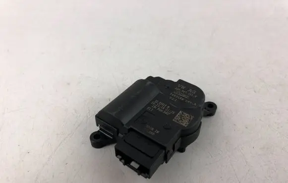 Volkswagen Tiguan Air flap motor/actuator 2Q0907511F