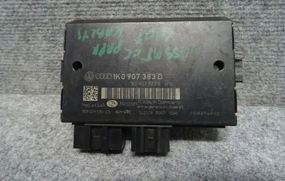 Volkswagen PASSAT CC Tow bar trailer control unit/module 1K0907383D