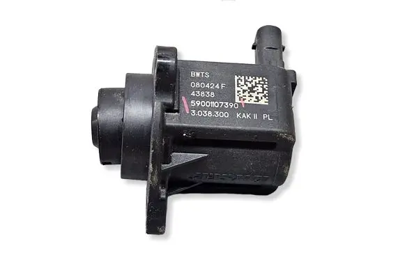 Mercedes-Benz E W213 Camshaft vanos timing valve 59001107390 080424F 3038300
