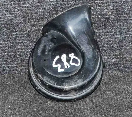 Audi A4 S4 B6 8E 8H Horn signal 8E0951223
