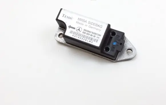Mercedes-Benz E W210 Airbag deployment crash/impact sensor 0008209926