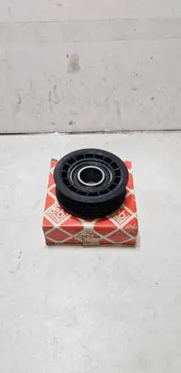 Opel Astra F Alternator belt tensioner pulley 1340535 92934 01237