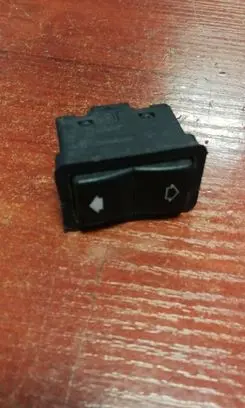 BMW 7 E38 Electric window control switch 8368974