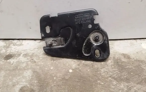 Audi A3 S3 8V Engine bonnet/hood lock/latch loop/hook 8V0823185B 8V0823185