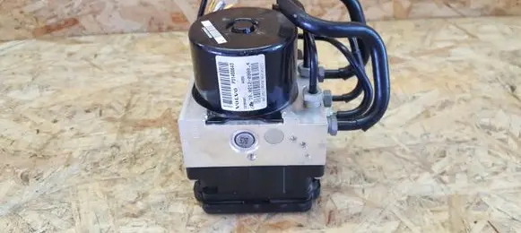Volvo V40 ABS Pump P31400643 31400643 10021209804