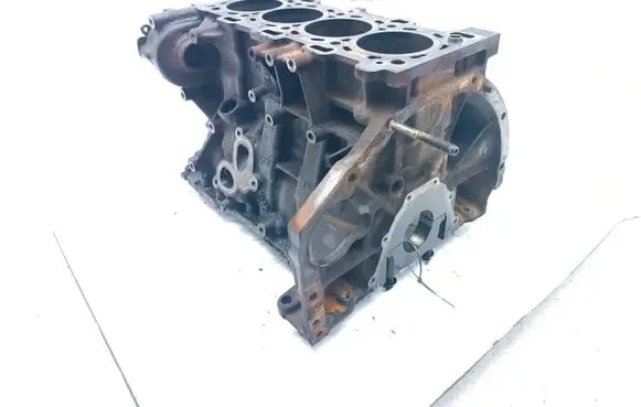 Nissan Primastar Engine block M9R780