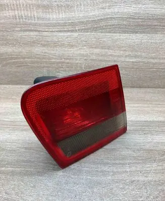 Tailgate rear/tail lights