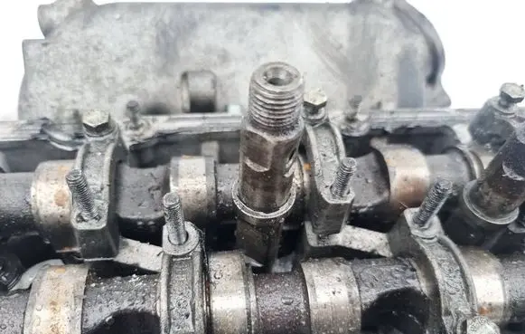 Audi A6 S6 C5 4B Fuel injector 