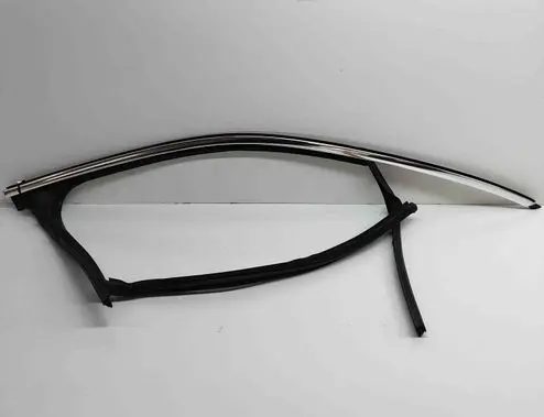 Porsche Cayenne (9Y0 9Y3) Front door glass trim molding 9Y0837432