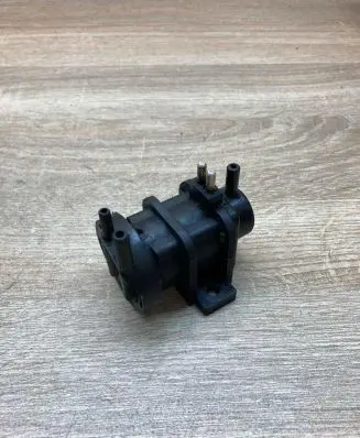 Mercedes-Benz S W140 Vacuum pump 0005450327
