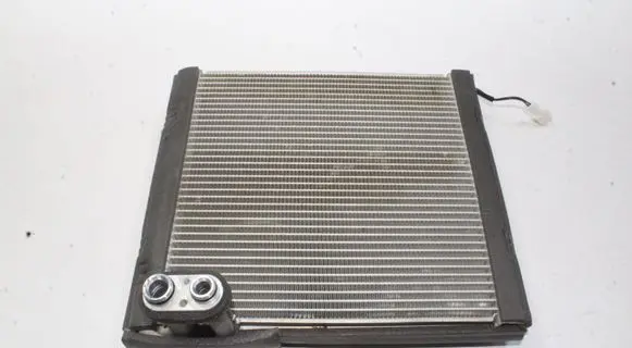 Toyota C-HR I Air conditioning (A/C) radiator (interior) 