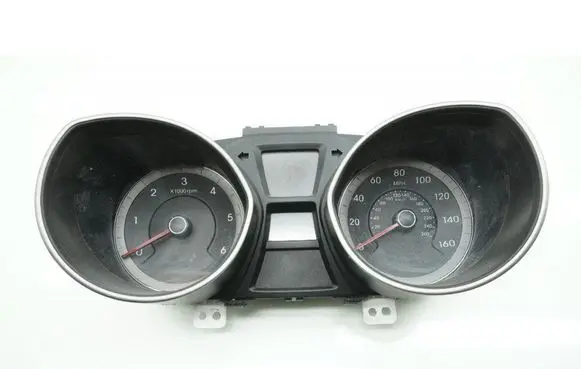 Hyundai i30 Speedometer (instrument cluster) 94003-A6633