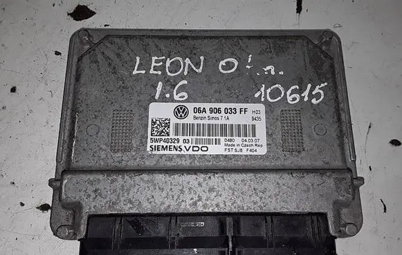 Seat Leon (1P) Engine control unit/module 06A906033FF 5WP403293