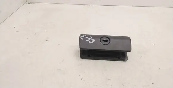 BMW 5 E39 Glove box handle