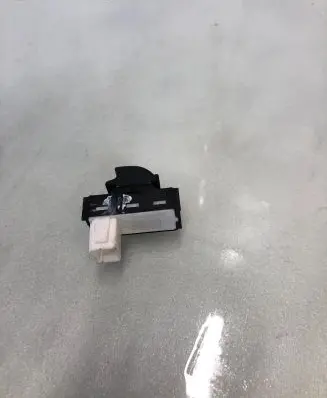 Opel Grandland X Electric window control switch 98044803Zd
