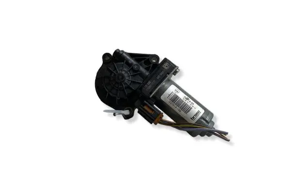 Volvo XC90 Seat adjustment motor C37013102