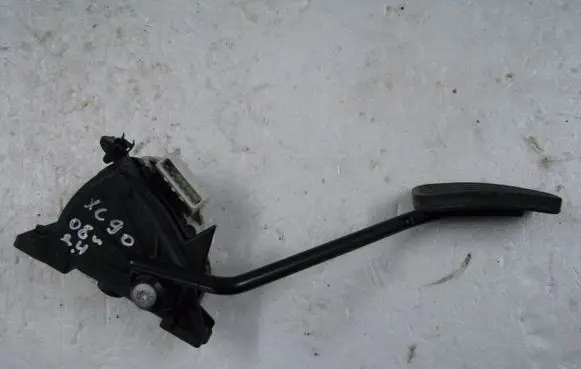 Volvo XC90 Accelerator throttle pedal 30683521