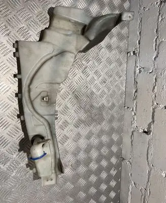 Ford Focus Windshield washer fluid reservoir/tank 4M5113K163