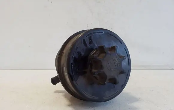 Iveco Daily 6th gen Power steering fluid tank/reservoir 