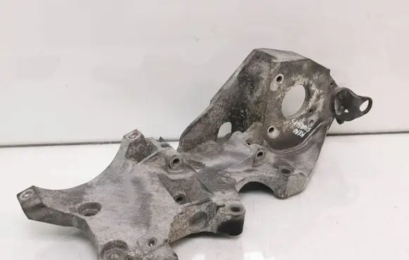 Volkswagen Polo V 6R Generator/alternator bracket 03L903143Q