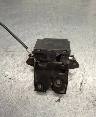 Mercedes-Benz E W211 Loading door lock A1717500085 A1717500185
