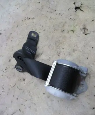 Peugeot 108 Rear seatbelt KRIS235789