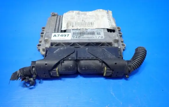 Alfa Romeo Giulietta Engine control unit/module 0281017784 51901465