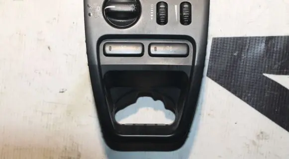 Volvo XC90 Light switch 30739304