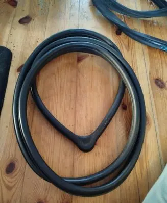 Mazda 3 II Front door rubber seal 