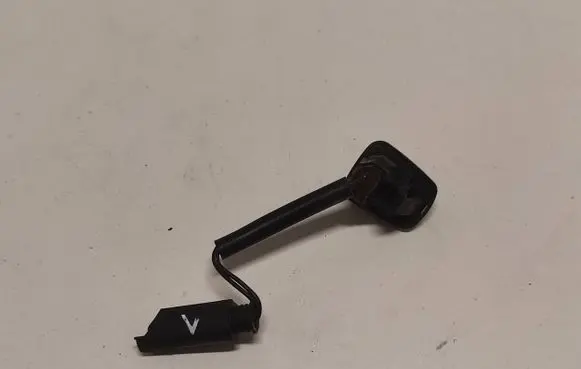 BMW 6 E63 E64 Windshield washer spray nozzle 61667054446 61667160443 61667141487
