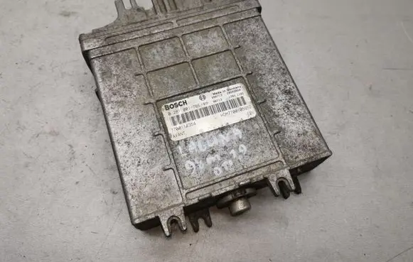 Renault Laguna I Engine control unit/module 0281001766 7700114354