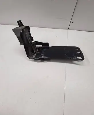 BMW 3 E90 E91 Radiator support slam panel bracket 7117811 8101C