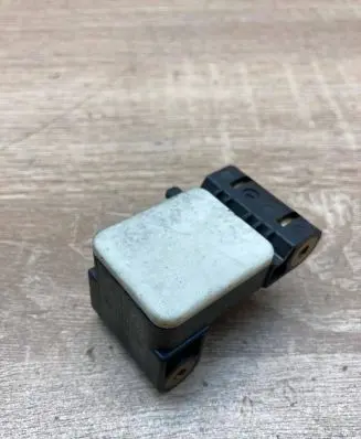 BMW X3 E83 Airbag deployment crash/impact sensor 6911003 0285003900
