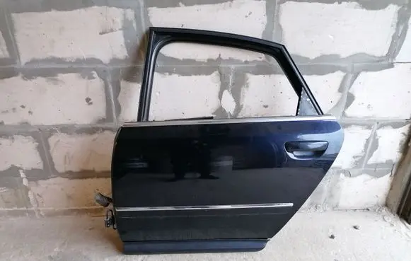 Audi A8 S8 D3 4E Rear door
