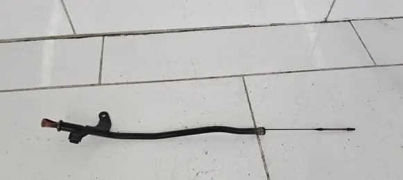 Peugeot 3008 I Oil level dip stick 9672250580