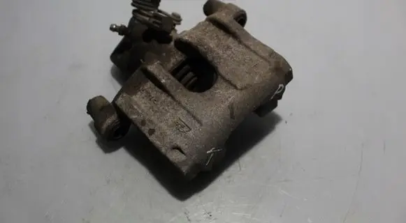 Mazda 3 II Rear brake caliper